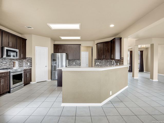 21827 Dolomite Dr., San Antonio, TX 78259