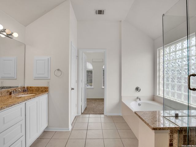 21827 Dolomite Dr., San Antonio, TX 78259