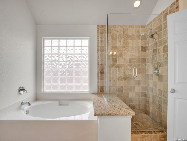 21827 Dolomite Dr., San Antonio, TX 78259