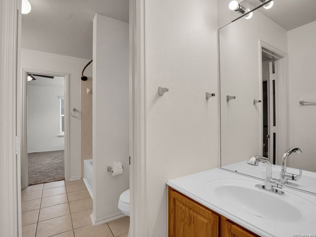 21827 Dolomite Dr., San Antonio, TX 78259