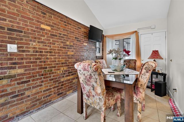 105 Baldwin Place, Bloomfield, NJ 07003