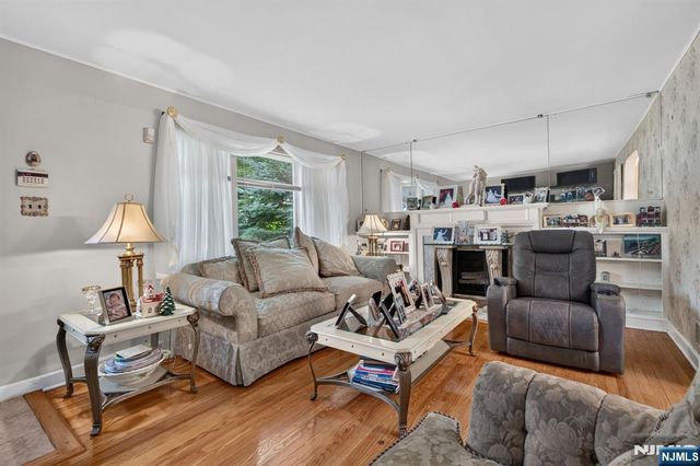 105 Baldwin Place, Bloomfield, NJ 07003