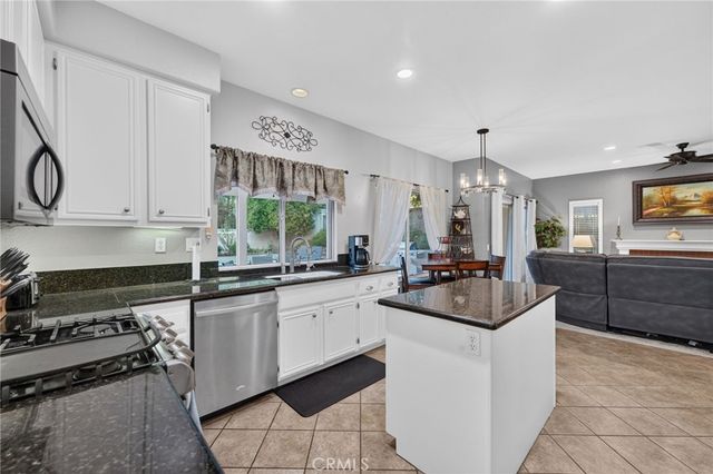 4 Bella Firenze, Lake Elsinore, CA 92532