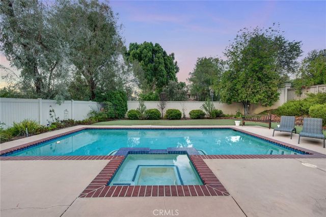 4 Bella Firenze, Lake Elsinore, CA 92532