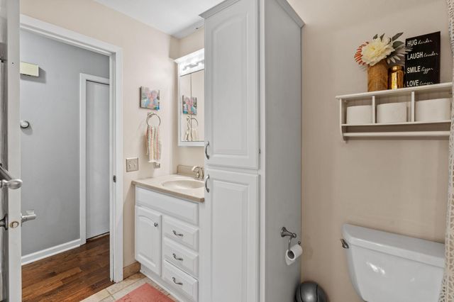 6871 Chaparral Lane, Chanhassen, MN 55317