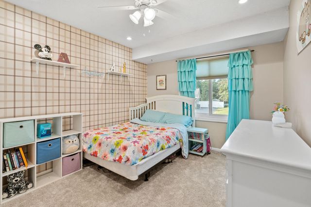 6871 Chaparral Lane, Chanhassen, MN 55317