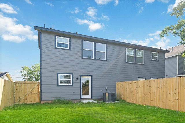 4506 Mayflower Street B, Houston, TX 77051