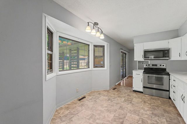 1306 E Brookfield Lane, Derby, KS 67037