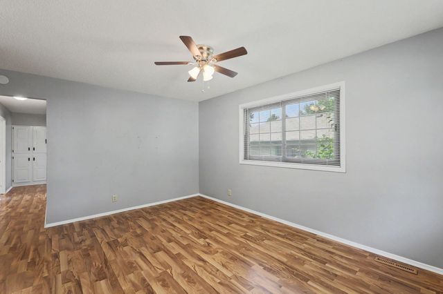 1306 E Brookfield Lane, Derby, KS 67037
