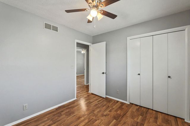 1306 E Brookfield Lane, Derby, KS 67037