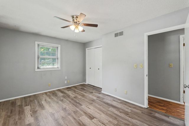 1306 E Brookfield Lane, Derby, KS 67037
