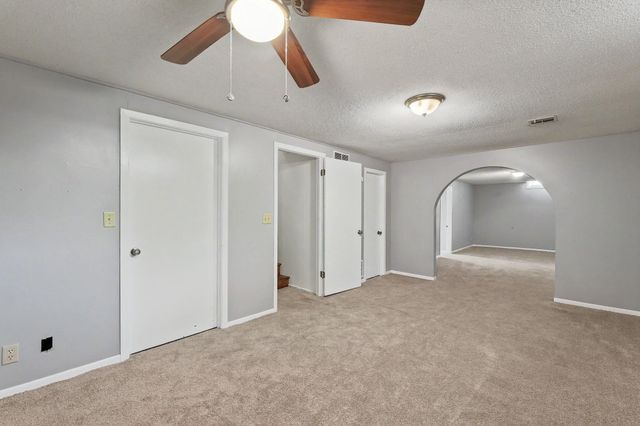 1306 E Brookfield Lane, Derby, KS 67037