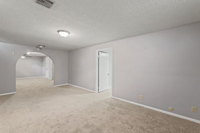 1306 E Brookfield Lane, Derby, KS 67037