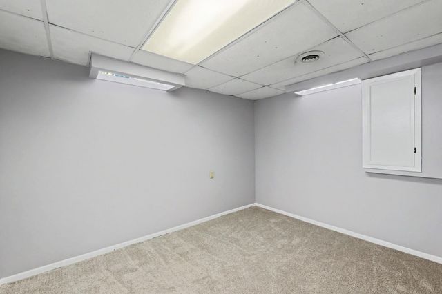 1306 E Brookfield Lane, Derby, KS 67037