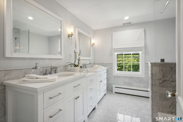 106 Patterson Avenue, Greenwich, CT 06830