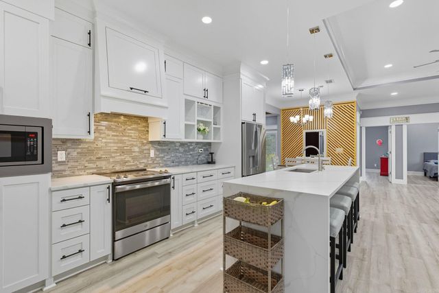 12332 Loganberry Drive, Alexander, AR 72002