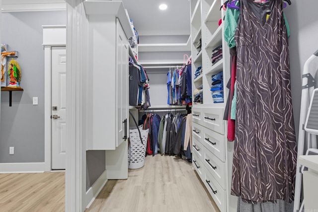 12332 Loganberry Drive, Alexander, AR 72002