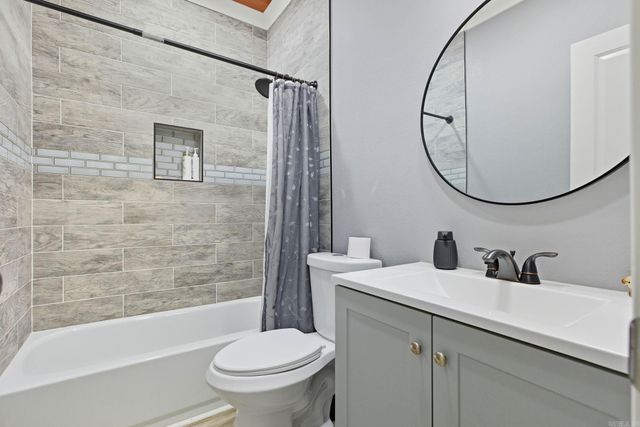 12332 Loganberry Drive, Alexander, AR 72002