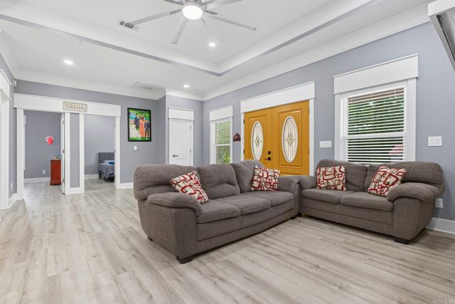 12332 Loganberry Drive, Alexander, AR 72002