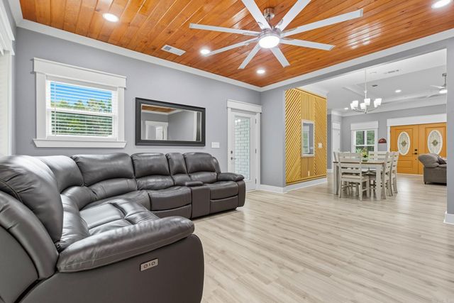 12332 Loganberry Drive, Alexander, AR 72002