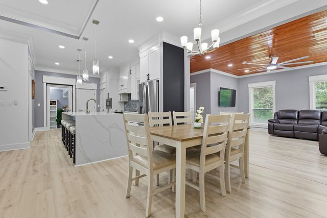 12332 Loganberry Drive, Alexander, AR 72002