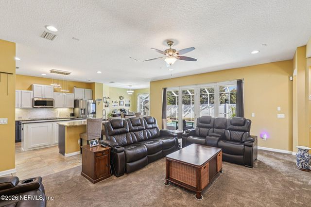 8 LARAMIE Drive, Palm Coast, FL 32137