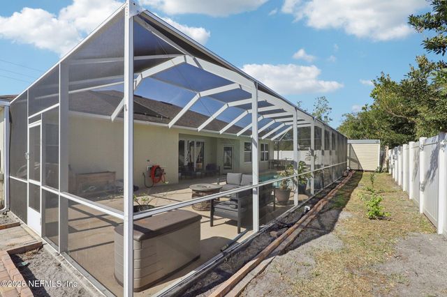 8 LARAMIE Drive, Palm Coast, FL 32137