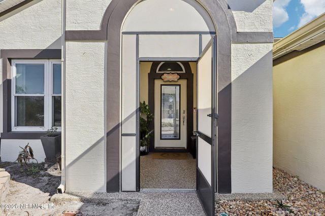 8 LARAMIE Drive, Palm Coast, FL 32137