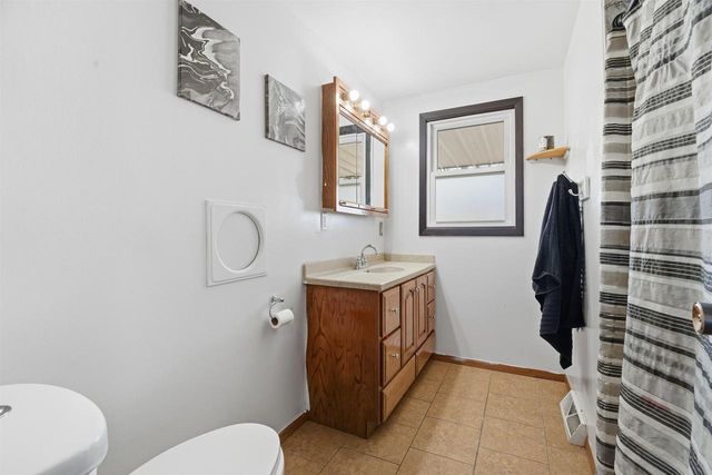 114 WALLACE STREET, Combined Locks, WI 54113