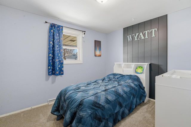 114 WALLACE STREET, Combined Locks, WI 54113