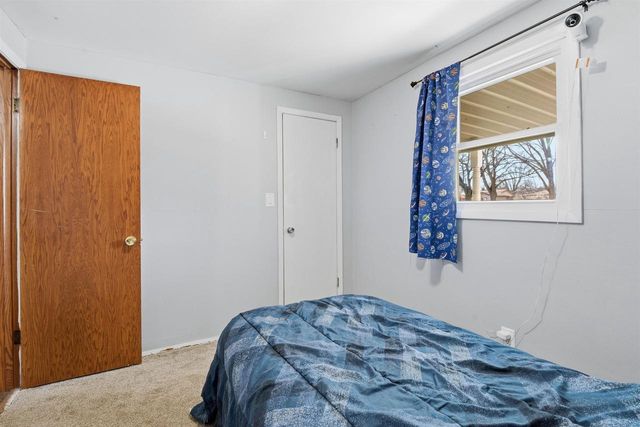 114 WALLACE STREET, Combined Locks, WI 54113