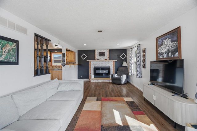 114 WALLACE STREET, Combined Locks, WI 54113