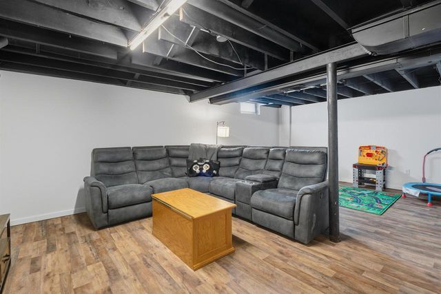 114 WALLACE STREET, Combined Locks, WI 54113