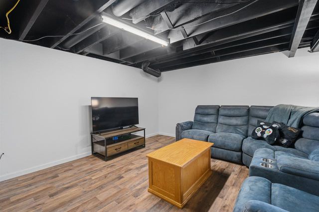 114 WALLACE STREET, Combined Locks, WI 54113