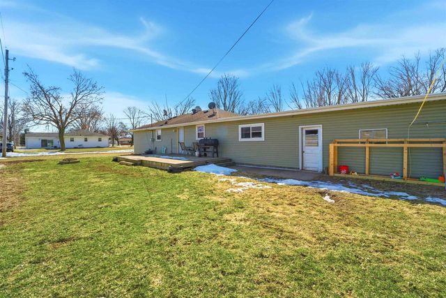 114 WALLACE STREET, Combined Locks, WI 54113