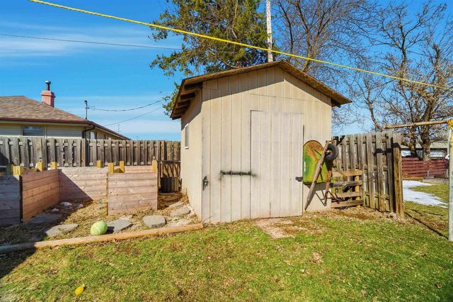 114 WALLACE STREET, Combined Locks, WI 54113