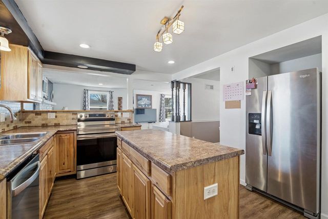 114 WALLACE STREET, Combined Locks, WI 54113