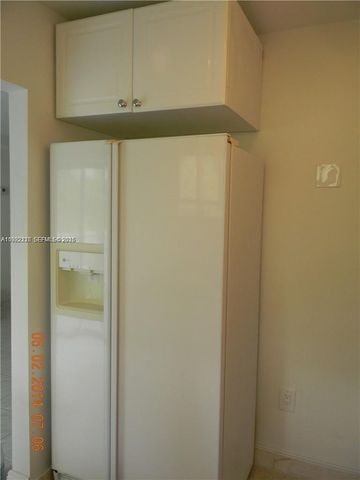 16508 NE 26th Ave 502, North Miami Beach, FL 33160