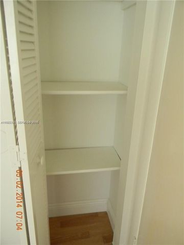 16508 NE 26th Ave 502, North Miami Beach, FL 33160