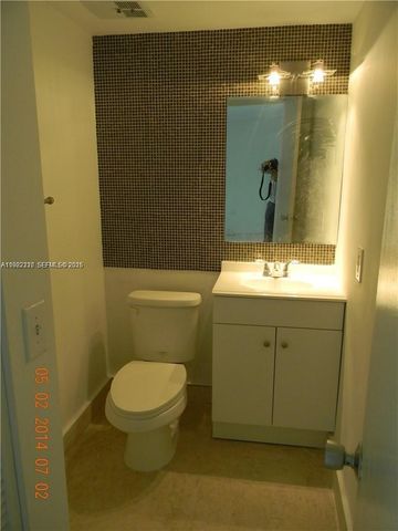 16508 NE 26th Ave 502, North Miami Beach, FL 33160