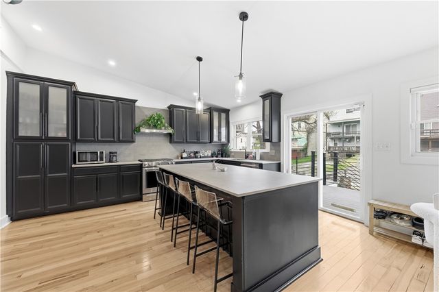 134 Southern Ave, Mt Washington, PA 15211