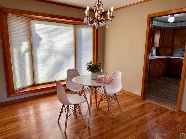 1305 SW Ward PKY, Topeka, KS 66604