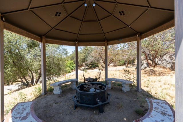 42802 Woodmar Drive, Coarsegold, CA 93614