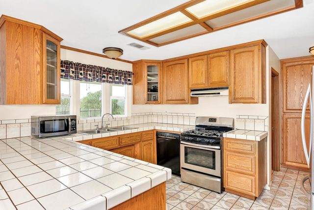 42802 Woodmar Drive, Coarsegold, CA 93614