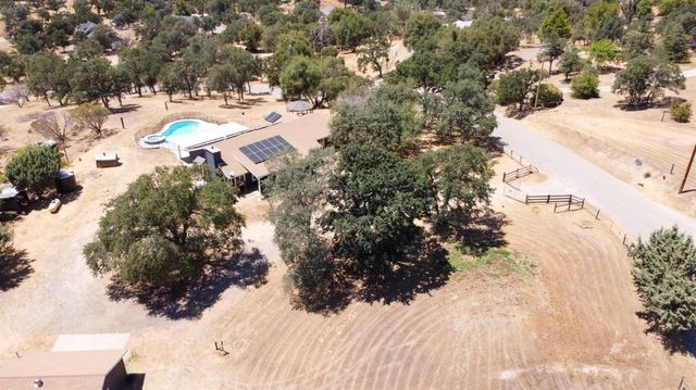 42802 Woodmar Drive, Coarsegold, CA 93614