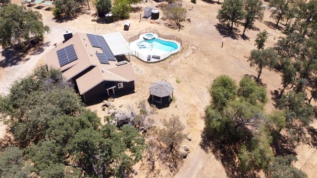 42802 Woodmar Drive, Coarsegold, CA 93614