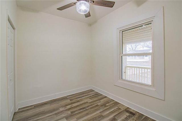 432 E Market Street, Warrensburg, MO 64093