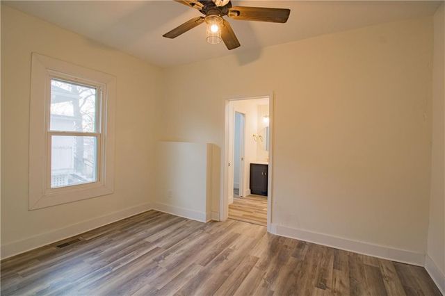 432 E Market Street, Warrensburg, MO 64093