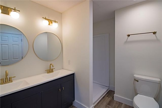 432 E Market Street, Warrensburg, MO 64093