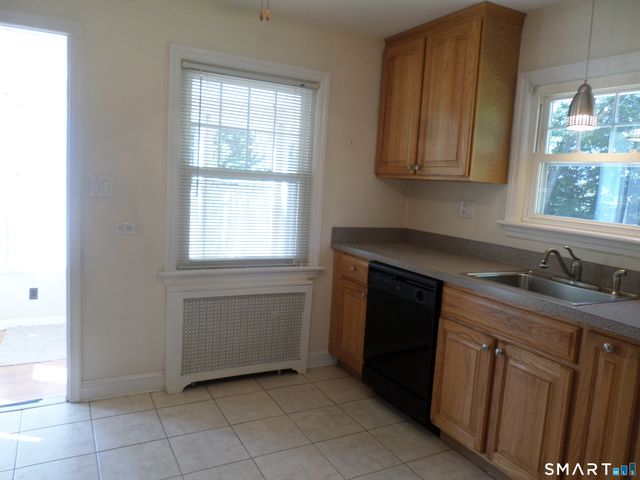 200 Highland Avenue, Hamden, CT 06518